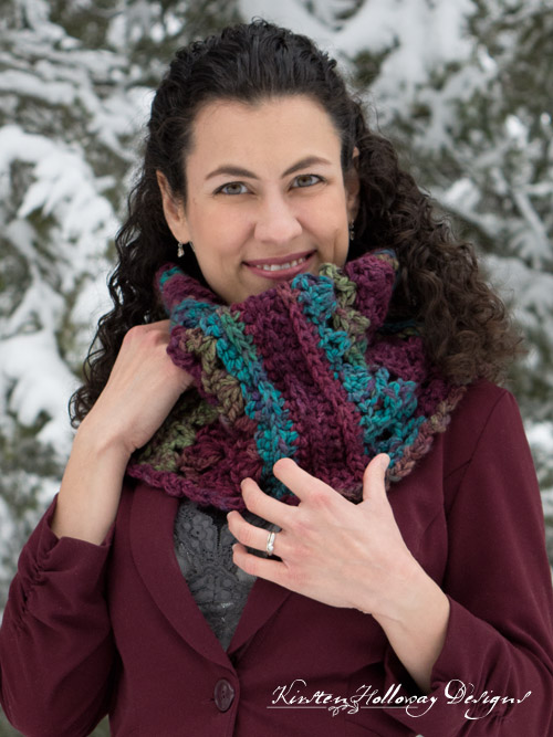 Mulberry Lace Cowl, easy, free crochet pattern