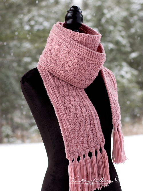 The beautiful La Vie En Rose Ladies Scarf is an easy free crochet pattern that crocheters of all skill levels, from beginner to experienced, will enjoy making