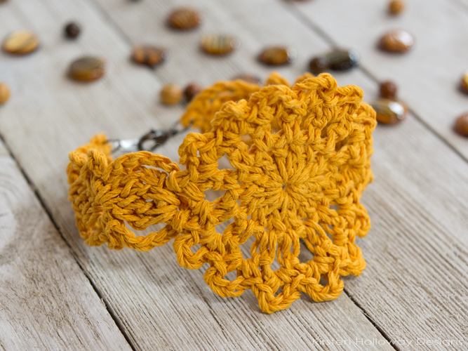 It's easy to incorporate beads into your crochet--especially when making jewelry! The Crochet Hemp Jewelry book by Annie's Crafts is filled with easy summer crochet projects that are quick to make, and perfect for busy crafters.