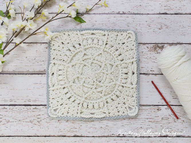 Free crochet "granny" square pattern featuring a magnolia flower-inspired design in the center. Part of the Moogly Afghan CAL.
