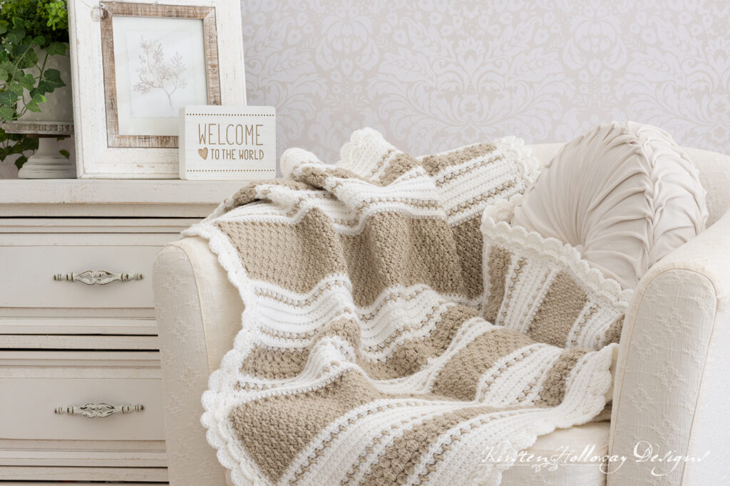 A gorgeous vintage-style crochet baby blanket in soothing neutral colors. Find the free crochet pattern on my blog.